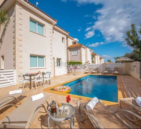 4 Bedroom Detached House in Cape greko area - 2
