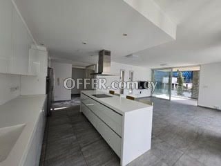 3 Bedroom Apartment For Rent Limassol - 10