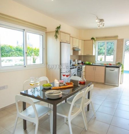 4 Bedroom Detached House in Cape greko area - 11