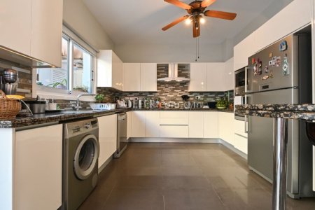 3 Bed House for Sale in Krasa, Larnaca - 7