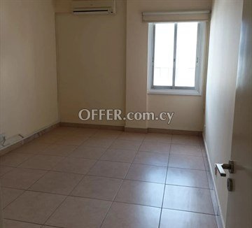 Spacious 4 Bedroom Apartment  / Rent In Prime Location In Strovolos, N - 3