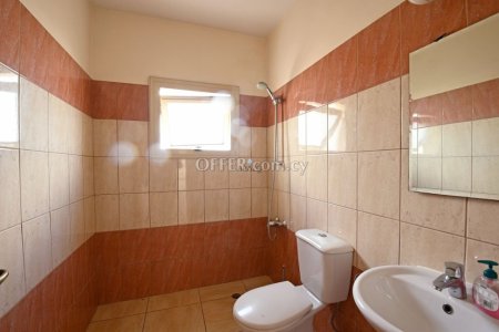 Office for Rent in Paralimni, Ammochostos - 3
