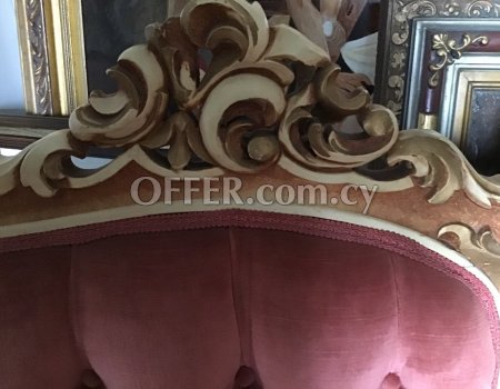 For sale a living room set. - 2