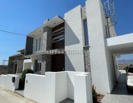 For Sale, Four-Bedroom Detached House in Deneia