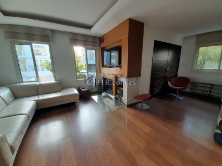 Luxurious 5-Bedroom Villa for Sale in Agios Tychonas, Limassol - 7