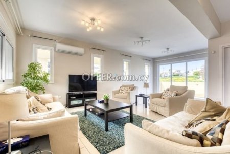 4 Bed House for Sale in Livadia, Larnaca - 11