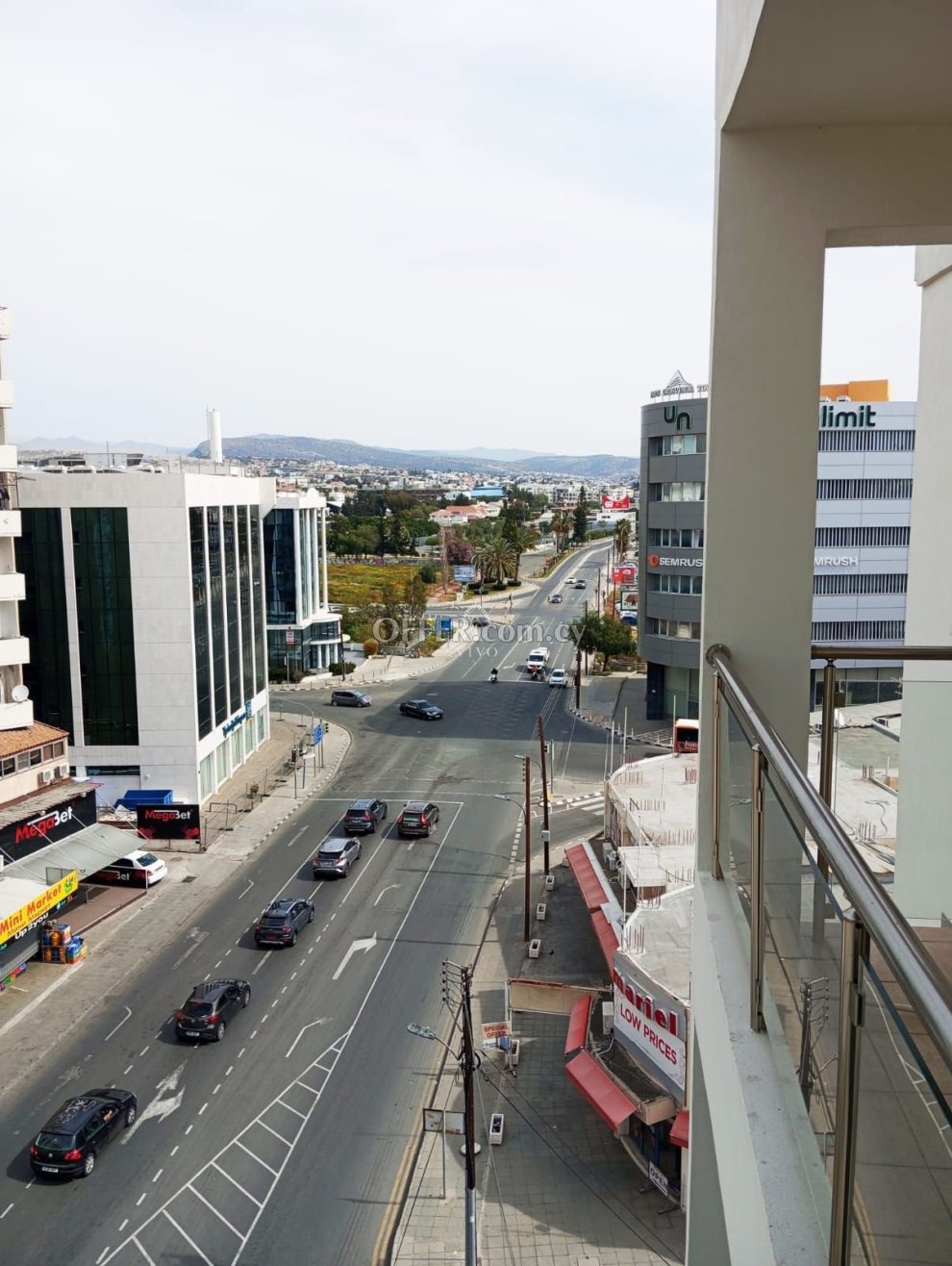 STUNNING TWO BEDROOM APARTMENT IN THE HEART OF NEAPOLIS, LIMASSOL - 3