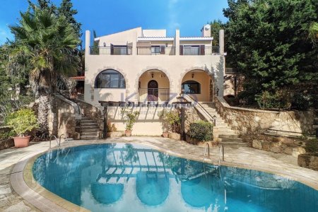 Stunning 3 Bedroom Villa, Kamares Village, Tala, Paphos