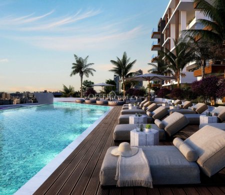 THREE BEDROOM APARTMENT 500 M2 FROM THE BEACH