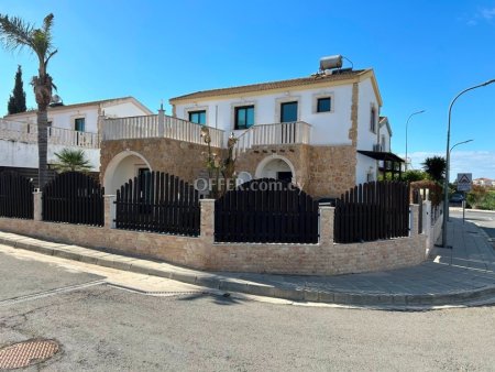 3-bedroom Detached Villa 135 sqm in Vryssoules