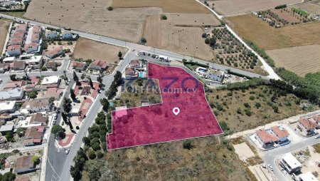 Residential Field With an Old House in Acheritou, Ammochostos - 4
