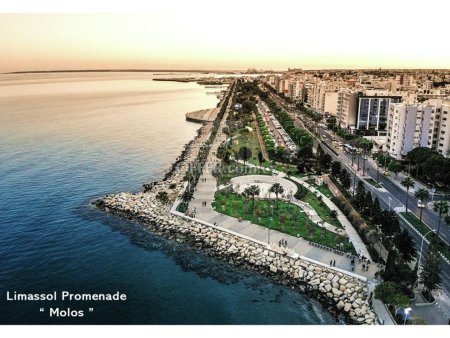 Luxury flat 50m to the sandy beach and 5 minutes walk to the Old Town and City Center - 2