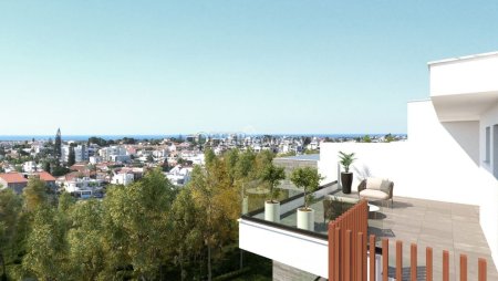 MODERN THREE BEDROOM  TOP FLOOR APARTMENT WITH ROOF GARDEN - 2