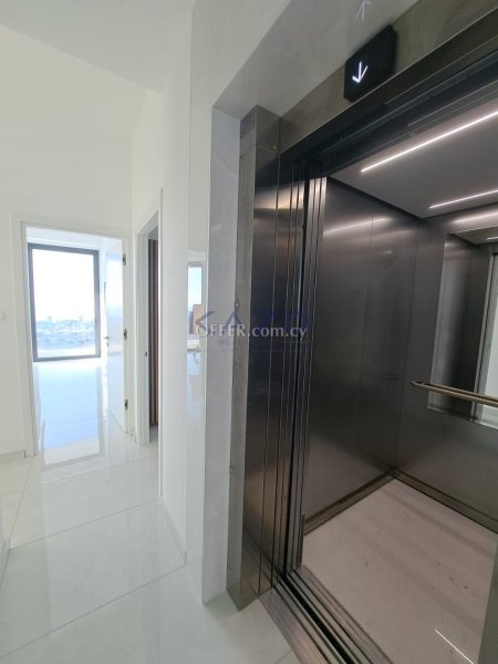 Spacious Fully Furnished Villa with Sea View for Rent - 4