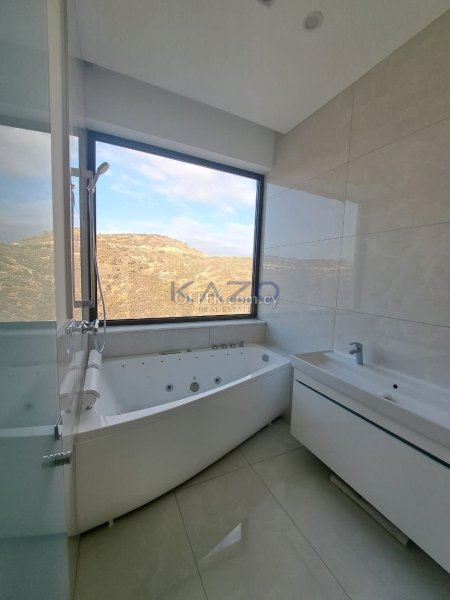Spacious Fully Furnished Villa with Sea View for Rent - 3