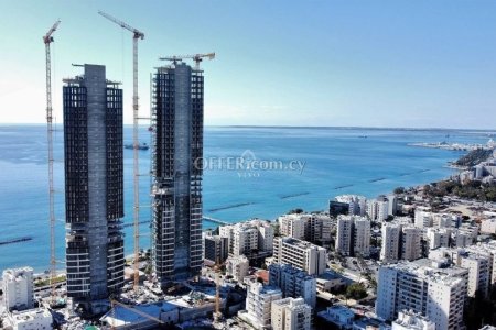 ONE BEDROOM APARTMENT ON THE SEAFRONT