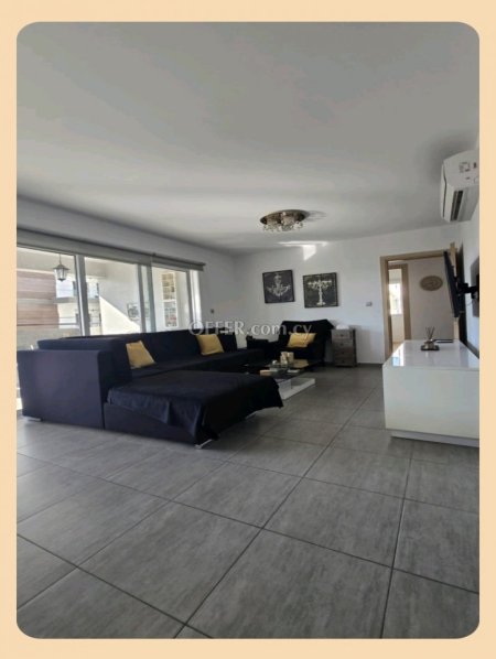 For Rent €2,300 Apartment 3 bedrooms Mesa Geitonia Limassol - 10