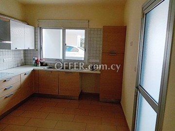 Detached 4 Bedroom House In Excellent Condition  / Rent in Geri, Nicos - 6