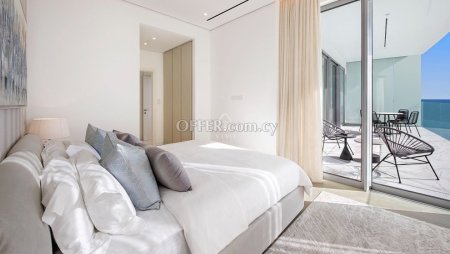 ONE BEDROOM APARTMENT ON THE SEAFRONT - 10