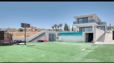 New For Sale €850,000 House 4 bedrooms, Detached Aradippou Larnaca - 10