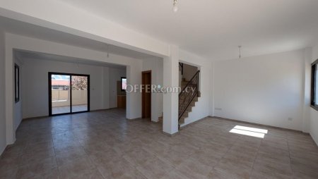4 Bed House for Sale in Meneou, Larnaca - 10