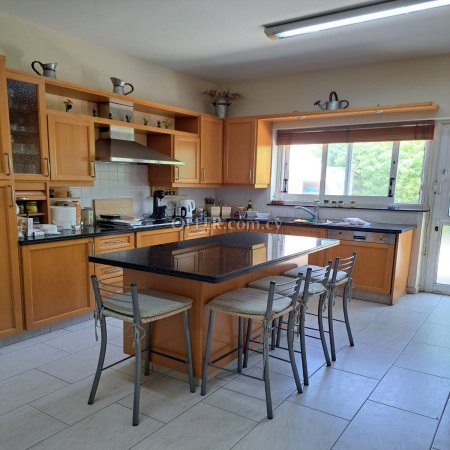 New For Sale €380,000 Maisonette 4 bedrooms, Semi-detached Strovolos Nicosia - 9