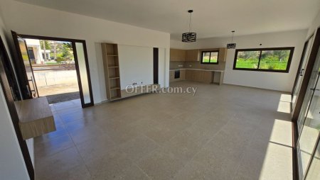 3 Bed Detached Villa for rent in Pissouri, Limassol - 8
