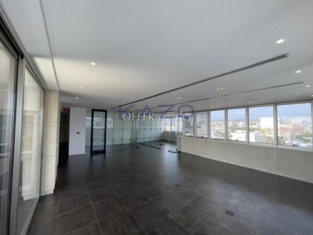Spacious 176m2 Office for Rent in Kapsalos - 10