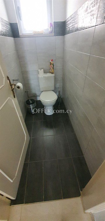 Ground Floor 3 Bedroom Apartment  In An Excellent Location In Acropoli - 4