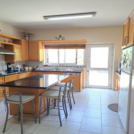 New For Sale €380,000 Maisonette 4 bedrooms, Semi-detached Strovolos Nicosia - 8
