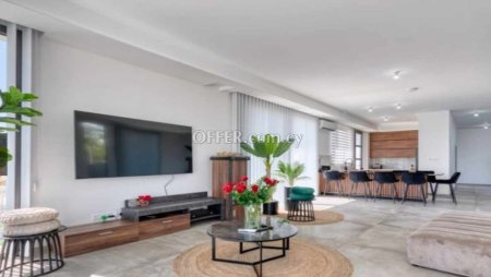 New For Sale €850,000 House 4 bedrooms, Detached Aradippou Larnaca - 8