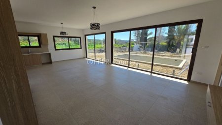 3 Bed Detached Villa for rent in Pissouri, Limassol - 7