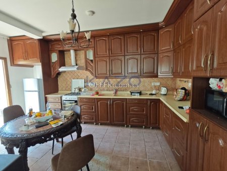 Three Bedroom Apartment in Neapolis, Limassol - 9