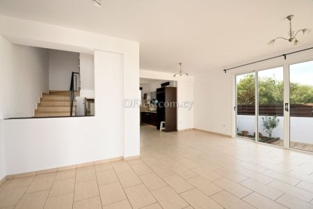 3 Bed Semi-Detached Villa for Rent in Kapparis, Ammochostos - 7