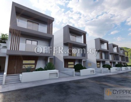5 Bedroom House in Agios Athanasios - 2