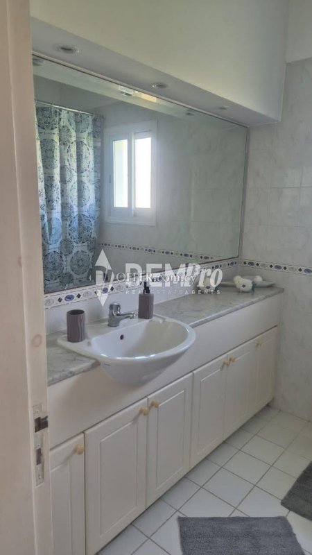 House For Rent in Kato Paphos - Universal, Paphos - DP4524 - 4