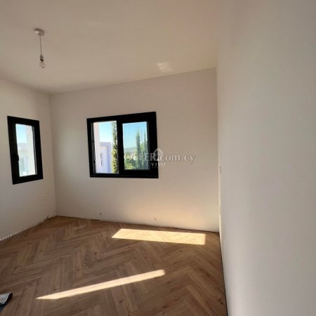 KEY READY 3 BEDROOM VILLA WITH POOL AND GARDEN IN PYRGOS - 2