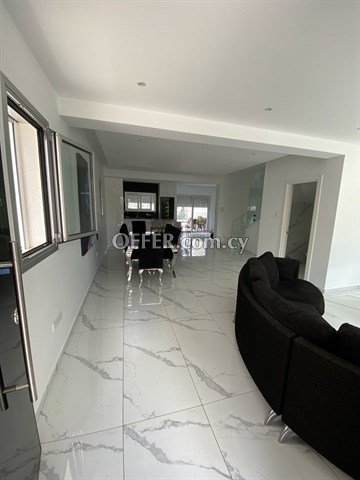 Modern 3 Bedroom House With Garden  In Agia Fyla, Limassol - 7