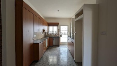 4 Bed Apartment for sale in Apostolou Petrou & Pavlou, Limassol - 10