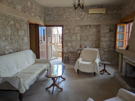 3 Bed Detached House for rent in Geroskipou, Paphos - 10
