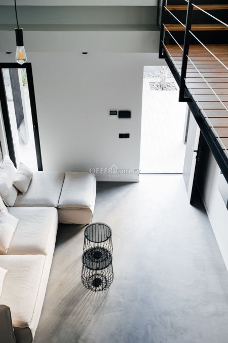 MODERN GROUND FLOOR APARTMENT IN AGIA ZONI - 10