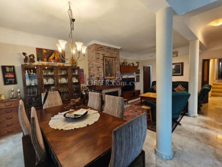 Spacious Semi-Detached House with Five Bedrooms in Agios Georgios Xavouzas - 11