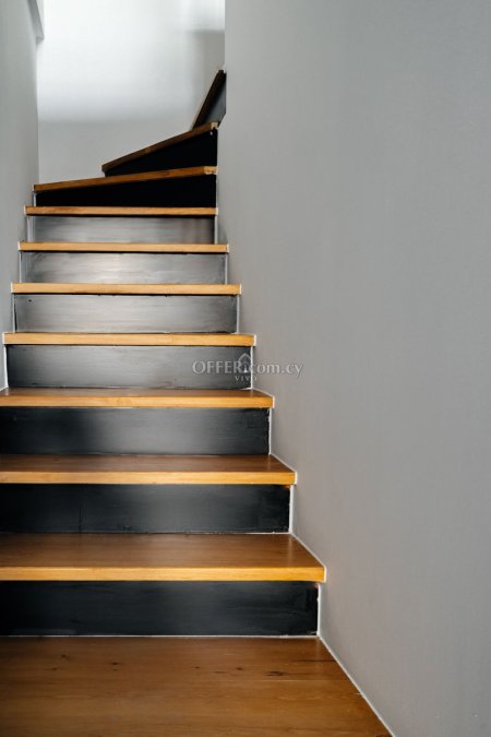 MODERN GROUND FLOOR APARTMENT IN AGIA ZONI - 8
