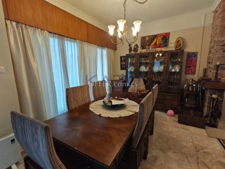 Spacious Semi-Detached House with Five Bedrooms in Agios Georgios Xavouzas - 10