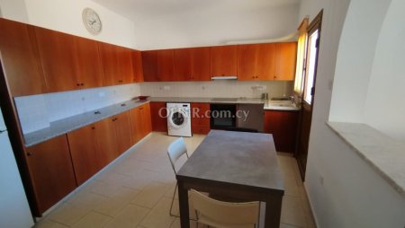 3 Bed Detached Villa for rent in Peyia, Paphos - 6