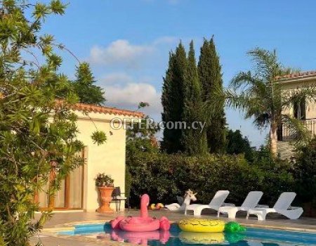 Villa with private pool for short term - 6