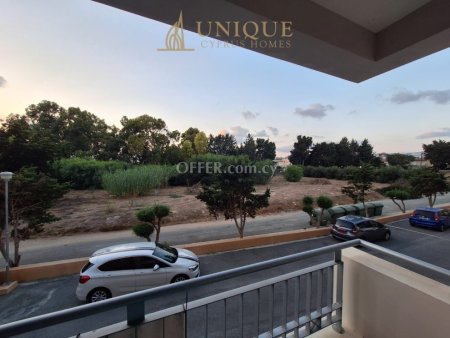 Spacious 2 Bedroom Apartment with Pool in Kato Paphos - 4