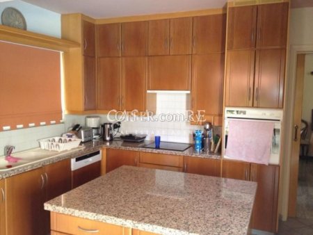 4 bedrooms House in Egkomi - 2