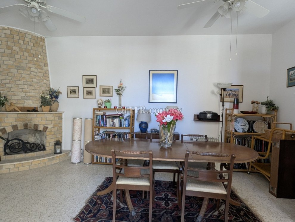 2-bedroom Village House 100 sqm in Pissouri - 10