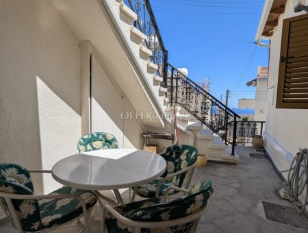 2-bedroom Village House 100 sqm in Pissouri - 11